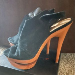 Stilettos black heels